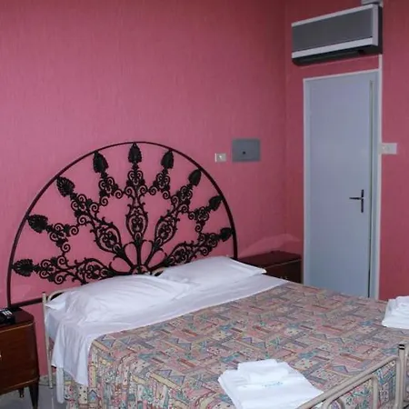 Hotel Malvina 3*